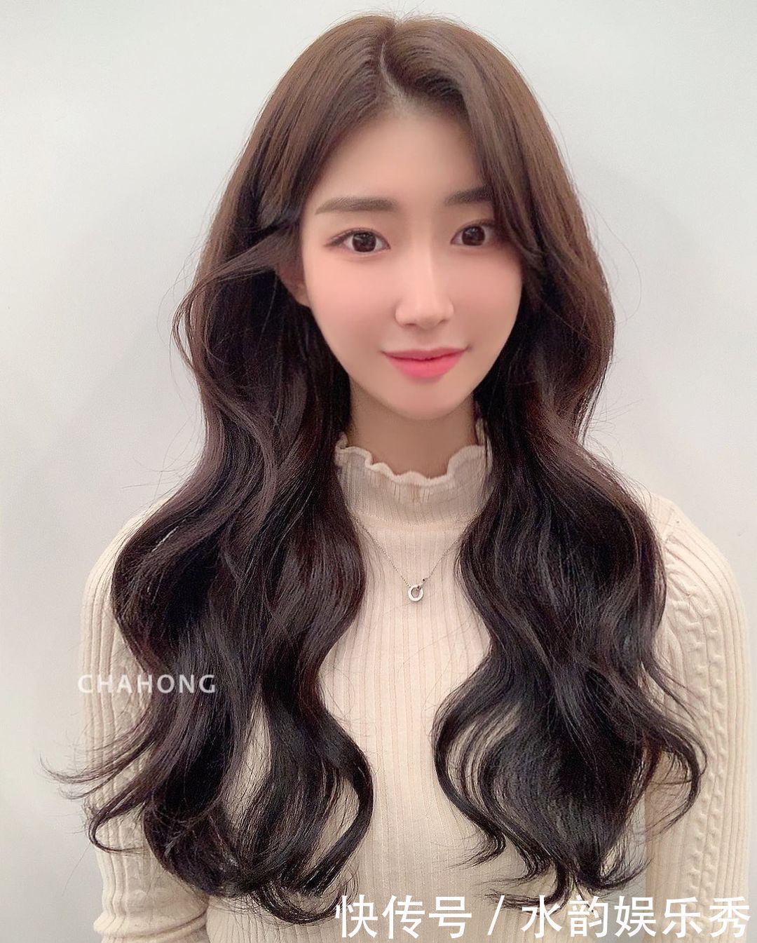 瘦脸|年底发型别瞎剪,最美发型21款送给大家,瘦脸时尚显气质