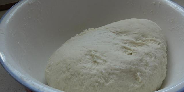 这个肉饼我家一周吃一次，不发面不饧面，外酥里嫩，吃了还想吃