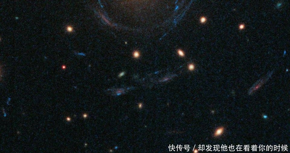 提供者 爱因斯坦的广义相对论,竟然被遥远的星系团所验证