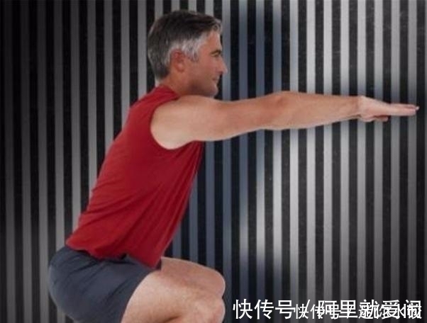 深蹲|注意:这3种运动,可能在给膝关节“减寿”,尽量少做点