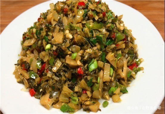 酸汤|腌酸菜时，一定不能放盐，教你正确做法，3天就能吃，放一年不坏