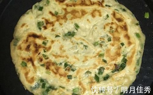 南方人|要想烙饼又香又酥,只放“油”不够,加点“它”,保证好吃又酥脆