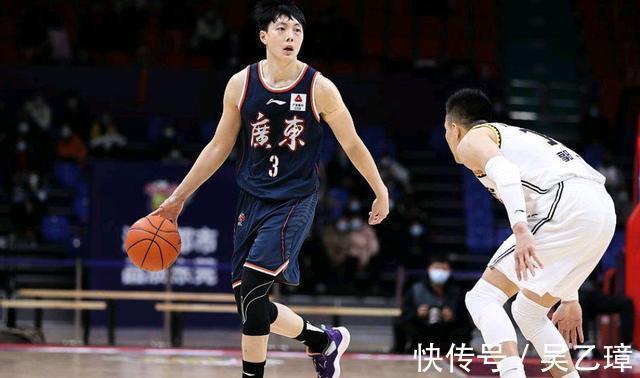 徐杰|砍38+6+10！胡明轩徐杰大爆发，郭艾伦21中9，杜锋摊牌辽宁男篮