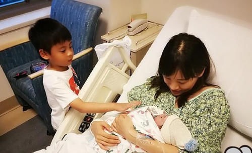 二胎|“头胎顺产,二胎再顺怎么了?像你这种坚持剖腹产的人,太自私”