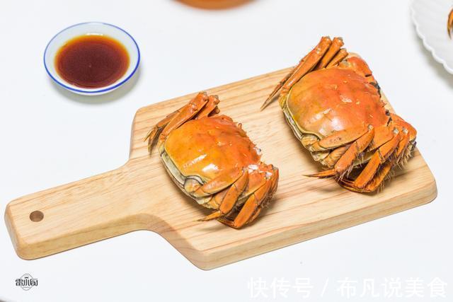 孙女想吃大闸蟹，婆婆花了818元买了10只，朋友你婆婆真舍得