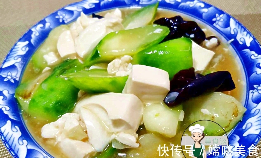 鲜美|三样素菜一起炒,实在太鲜美了,隔三差五做给孩子吃,营养又美味