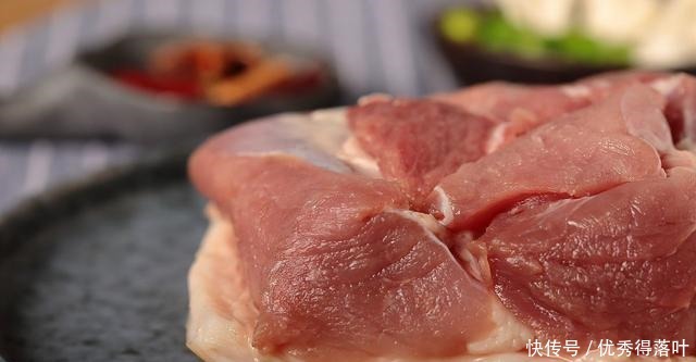 怎样快速解冻猪肉不煮也不烫,5分钟解冻,肉质还鲜嫩,快试试