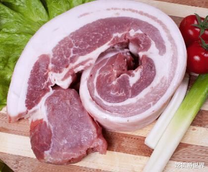 买五花肉,要分清“上五花”“下五花”,两者差别很大,别买错了