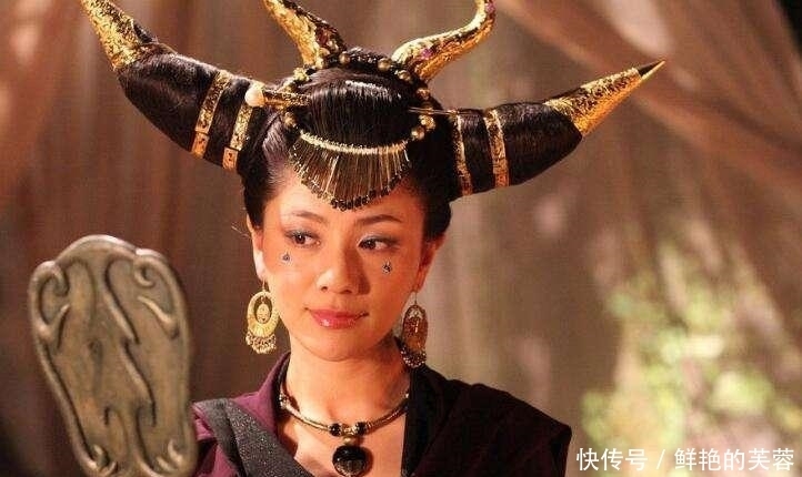 难怪牛魔王2年不回芭蕉洞,你看看玉面狐狸身上有啥东西?