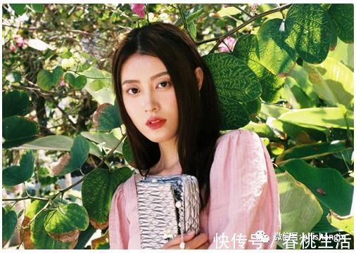 大脸|大脸女生试试这几款刘海怎么拍都不怕,后期也不必花很多时间修图