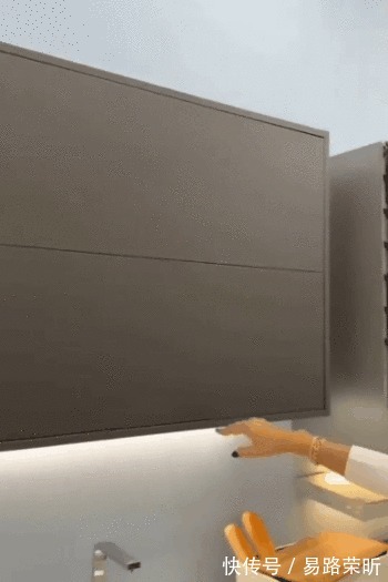 踢脚线|如何在同样的厨房空间里,比别人家多出双倍、四倍、六倍...的收纳空间呢?