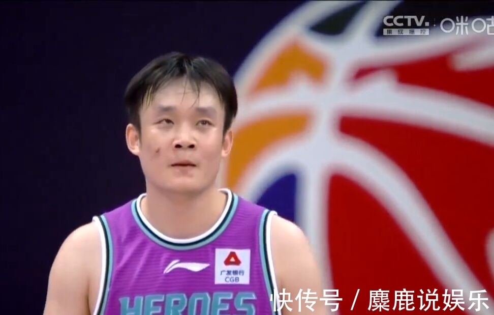 巩晓彬|丁彦雨航又伤了!网友:赶紧退役吧,巩晓彬好回来!