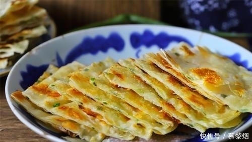 烙饼时,这三个错误不要犯,否则饼硬又难吃,看完你就明白了