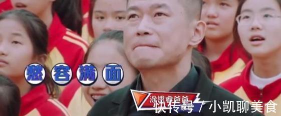 孩子@为逼女儿考大学,爸爸撕毁女儿手写的56本小说,30多万字手稿