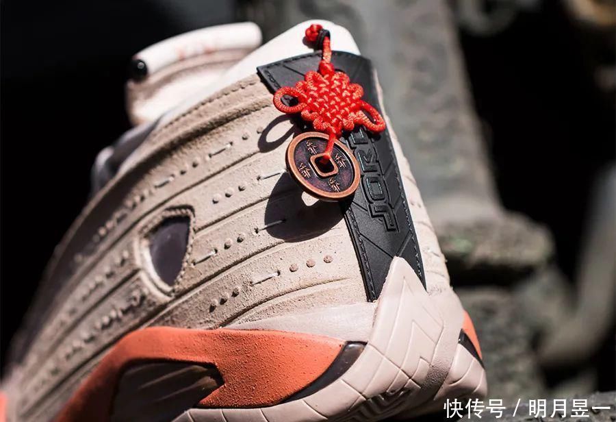 玉石 永远滴神!兵马俑 AJ 套装上脚太帅了!冠希刚晒出隐藏玩法!