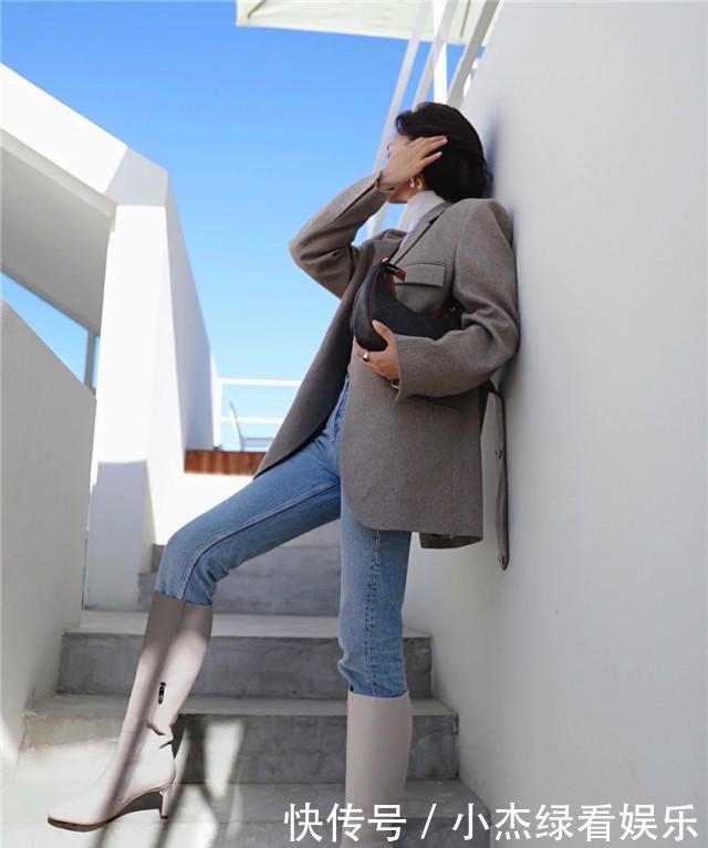 懂得|懂得“上下法则”的女人,穿搭只会显瘦显高有气质,小个子爱了
