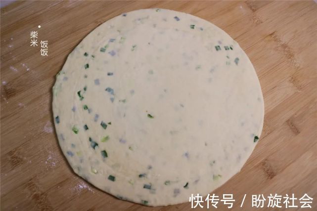 发面饼|发面饼这样做，柔软又多层，喷香好吃，凉了也不硬