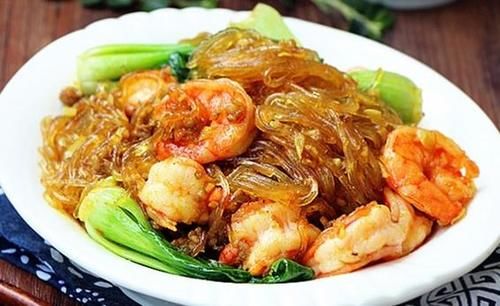 超级可口的年夜饭，荤素搭配，营养又美味，家人吃的特别开心满意！