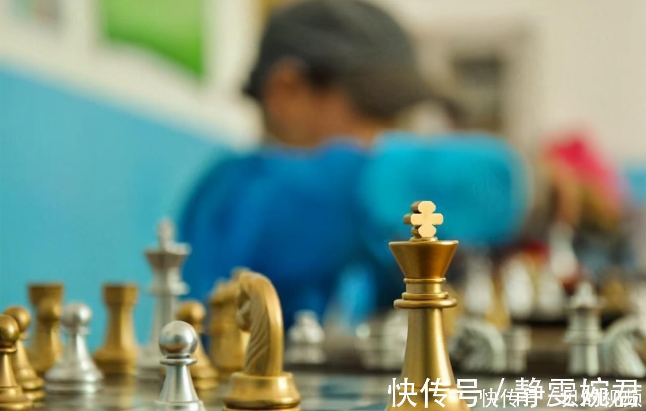 数学思维|平平无奇的一天，娃学了国际象棋！差生变优等，核心能力提升