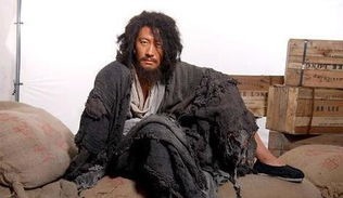 嘲讽!乞丐出一上联小偷偷偷偷东西,秀才对出下联,对的太好了!