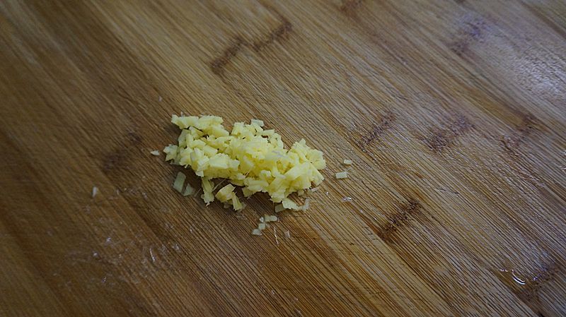 王小厨|此菜被称为“消食菜”,比肉好吃,消食开胃,花3块钱能做一大盘