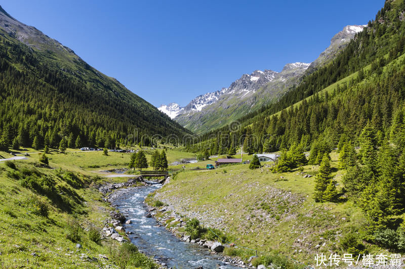 人均收入|小长假旅游高峰，为什么很少见到农民外出旅游，原因现实而无奈