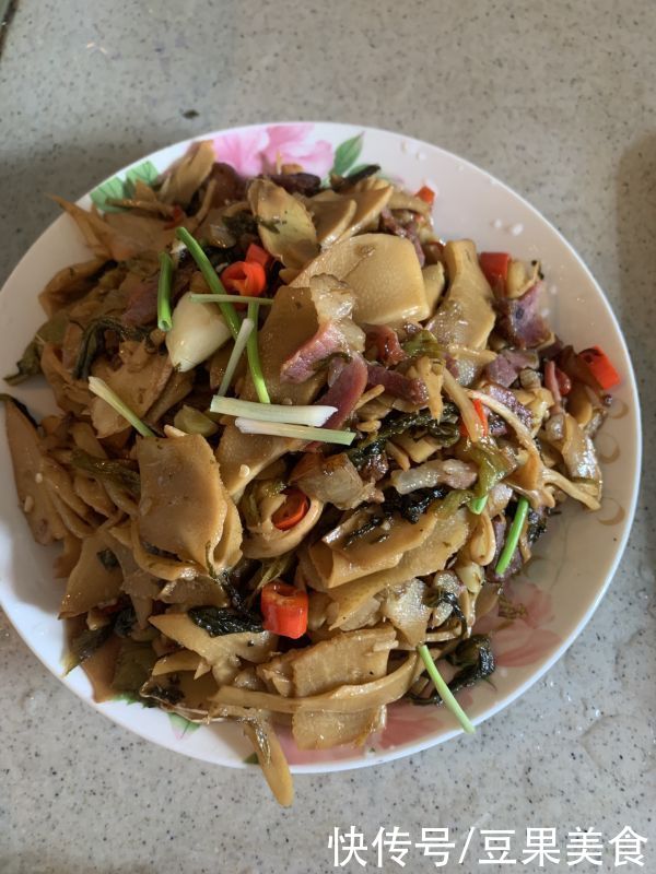 大厨|酸笋腊肉这样做，手残党也能当大厨