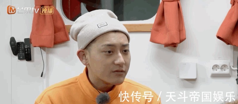 給我感覺|黃子韜三觀正，發(fā)揮正能量的偶像力量，引領(lǐng)粉絲變成更好的自己！