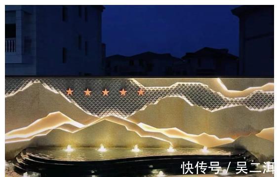 豪宅|壕无人性!林丹乔迁之喜,7000万别墅曝光,院内300万豪车