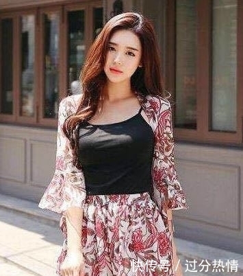 妩媚|街拍:自信高冷妩媚的妹子,美丽性感,风景再美,也美不过你!