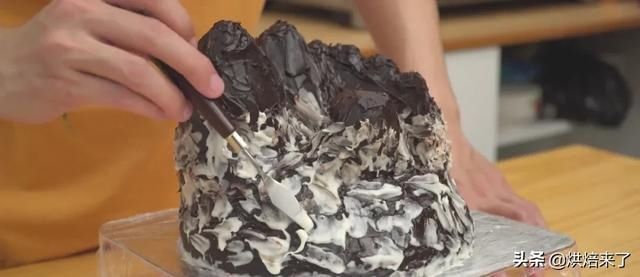 日本|绝了日本小哥做出以假乱真的海岛果冻蛋糕,网友我和猫都惊了