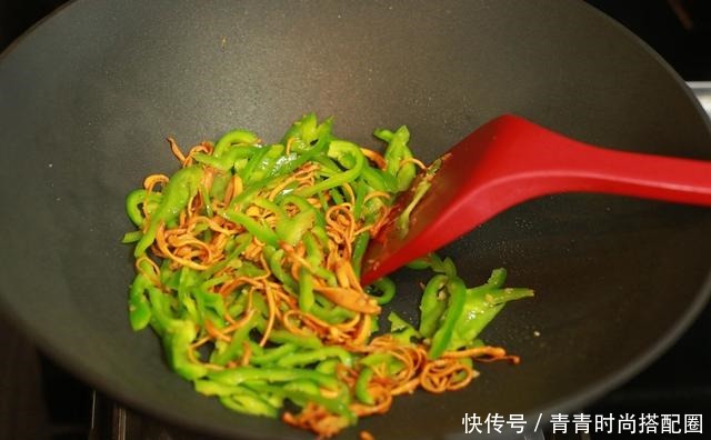  此3样一炒，比肉还香，老人、三高人群、减肥人群特别适合