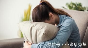 松果腺|不怕失眠缠身:失眠的人,坚持这3招,效果显著,睡得太沉