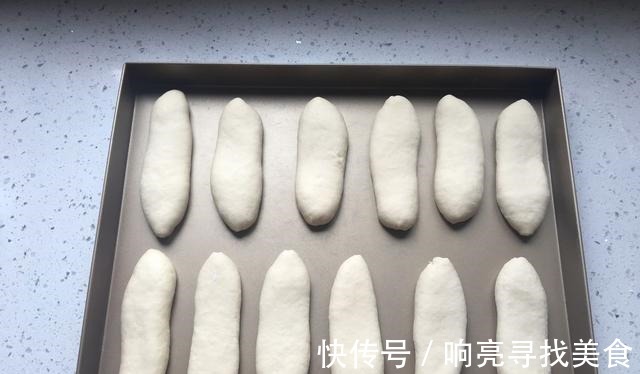 面包|没想到大蒜还可以这样吃,焦脆咸香,蒜香扑鼻一出炉!
