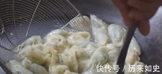 首次去男友家,婆婆做饺子招待,俺想分手,男友怒道:你清楚啥