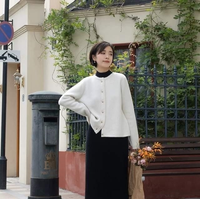 女人 精致的女人不需要扮嫩,身着优雅的裙装穿搭,温柔高级又不显老