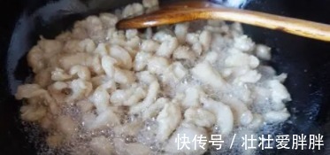 熬猪油,只加盐是外行,多加这2样,猪油又白又香,放一年都不坏!