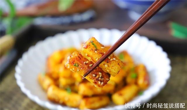 炒年糕|家常炒年糕,炒前多加一步,年糕软糯Q弹,入味好吃还不粘锅