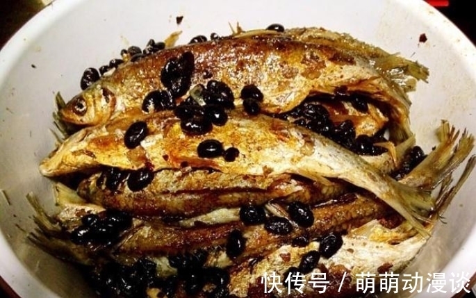 雪糕#鲁迅是文学家,也是个美食家,一手拿雪糕,一手握着笔见过吗?