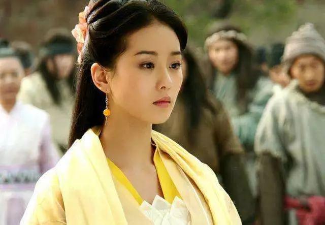 答案|黄衫女子到底叫什么名字?出场的时候金庸早已给出答案,很好听