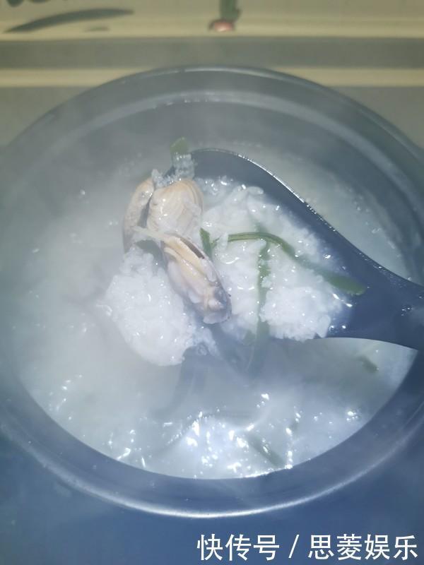 海带不要再炒了!隔壁大妈每次这么做一大盆,全家老少都抢着吃