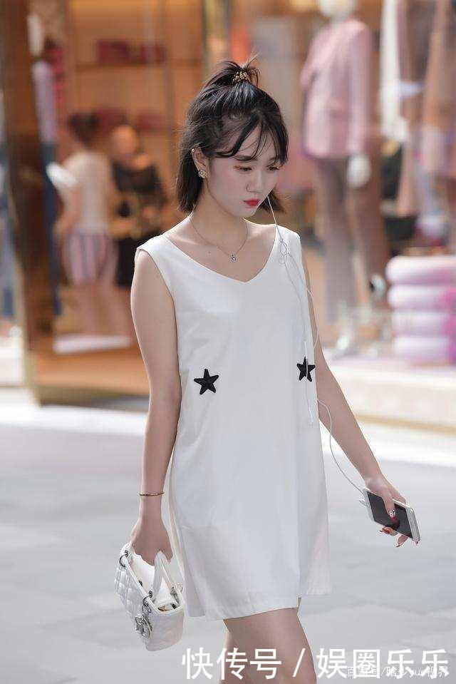  白色|小姐姐穿白色裙子时尚气质清新感十足 即温柔又可爱 休闲感也很强