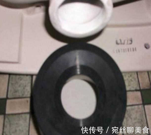麻烦事|卫生间若是没有装这玩意，赶紧让工人返工，难怪越住越臭！