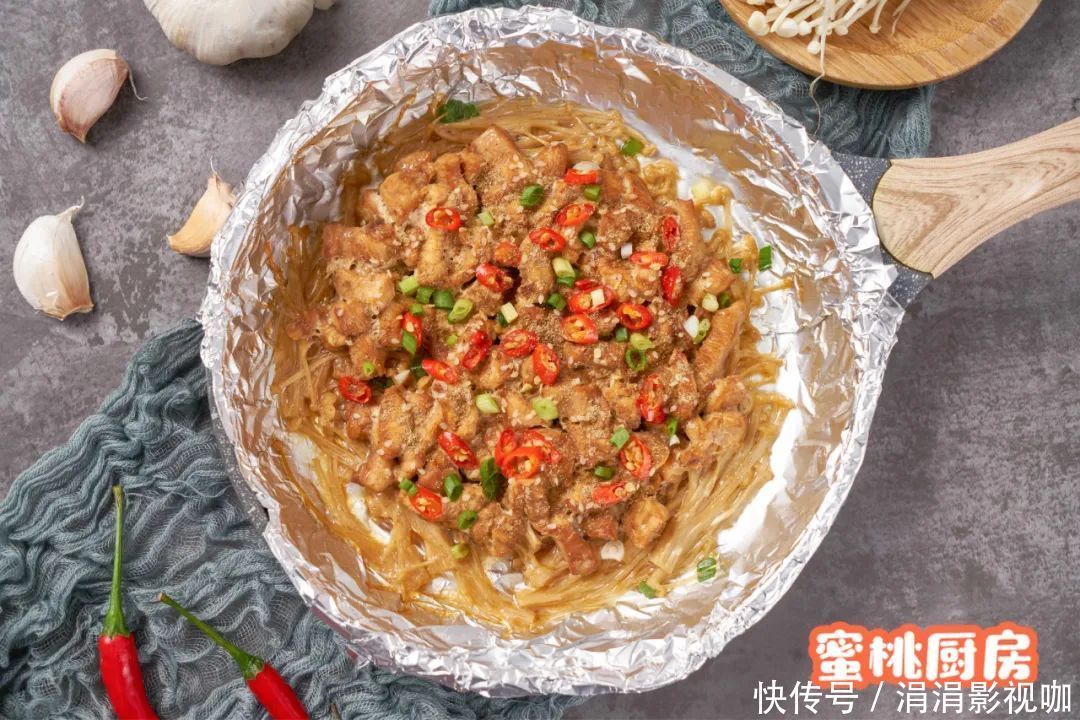 金针菇|随手一焖就成,连锅都不用洗!香哭了!