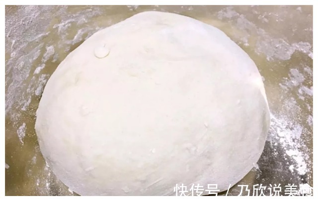 在家做烙饼记住一个诀窍,又软又好吃,凉了也不干硬,腮帮子不疼