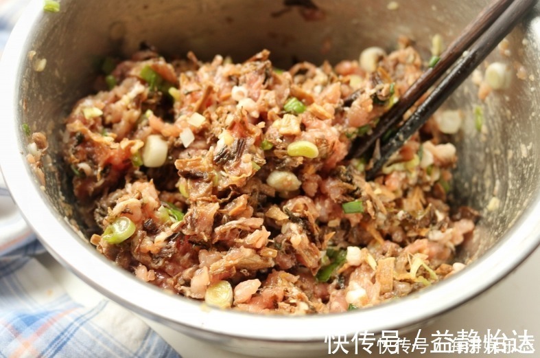 饺子馅|拌肉馅调料不是越多越好！牢记3放2不放，保证鲜嫩多汁，香喷喷