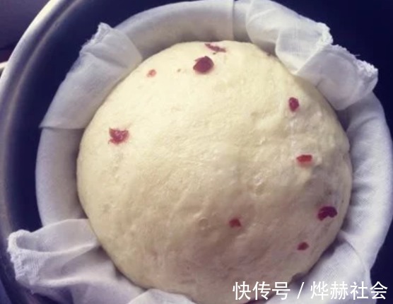 活性|刚知道，小苏打、酵母粉以及泡打粉的用途，区别太大了，别乱用了