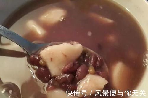 红豆|女人吃点“碱性食物”，隔夜排出臭便，肠道通畅了，补血，润肤又瘦身