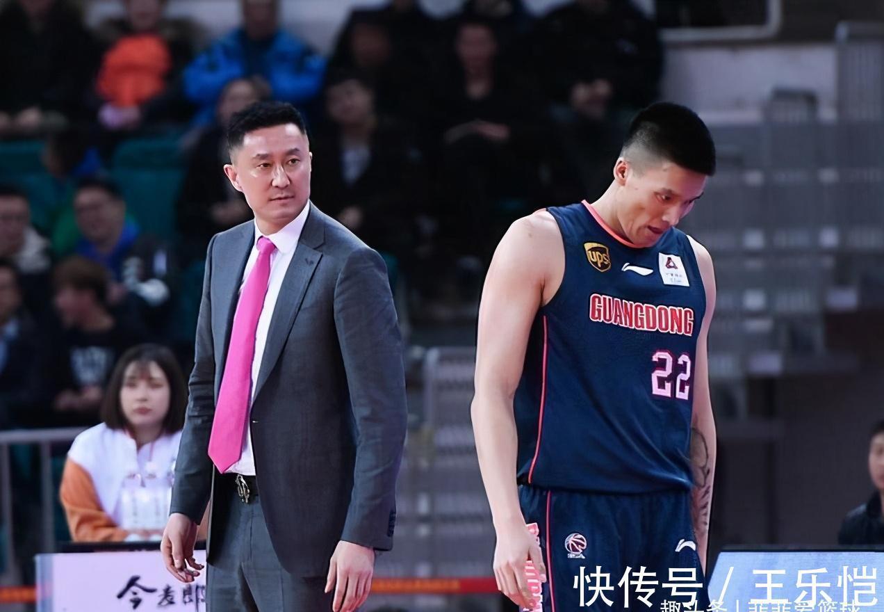 广东男篮|心疼杜锋!广东男篮随队记者发文怒斥,球迷要求CBA重罚曾繁日