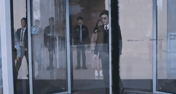 明道|霸道总裁别硬演，爱装的又油又土，自然的一身贵气好霸道好喜欢